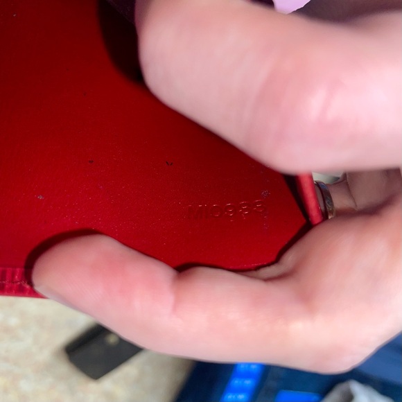 Louis Vuitton | Red Epi Leather Tri Fold Elise Wallet - Picture 10 of 10